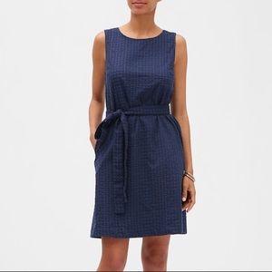 GREEN Banana Republic Tie-Waist Eyelet Shift Dress